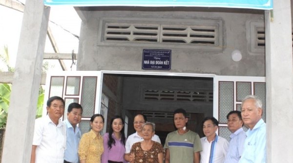 Bến Tre: Trao tặng nhà Đại đoàn kết tại xã Phước Ngãi, huyện Ba Tri