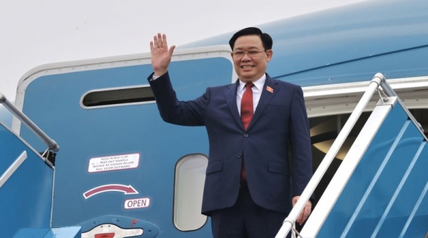 Chủ tịch Quốc hội về tới Hà Nội, kết thúc chuyến thăm Lào và Thái Lan