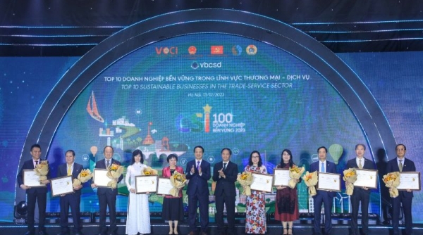 Công bố 100 doanh nghiệp phát triển bền vững tại Việt Nam năm 2023