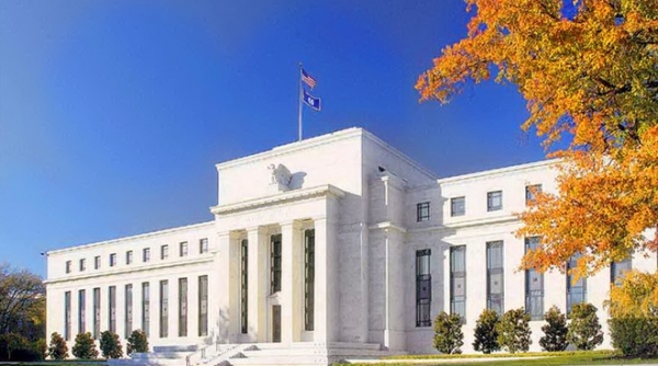 Thị trường tài chính biến động mạnh khi Fed dự kiến cắt giảm lãi suất 3 lần năm 2024