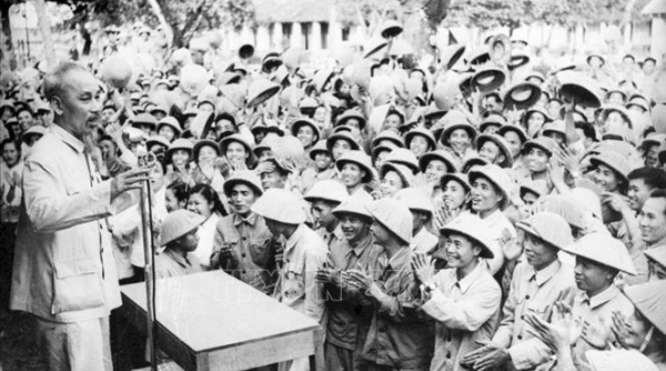 Chủ tịch Hồ Chí Minh - Người sáng lập và rèn luyện Quân đội Nhân dân Việt Nam