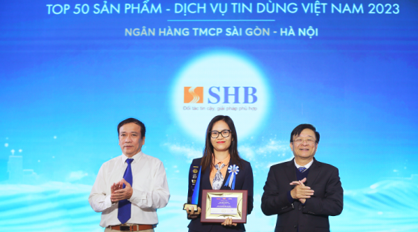 Thẻ tín dụng SHB VISA Platinum được vinh danh Top 50 sản phẩm dịch vụ tin dùng Việt Nam 2023