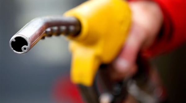Giá xăng dầu hôm nay 10/1: Giá dầu WTI tăng, Brent giảm nhẹ