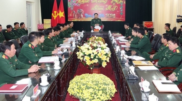 Bộ Tư lệnh Quân khu 4 kiểm tra công tác sẵn sàng chiến đấu và chúc Tết tại Thanh Hóa