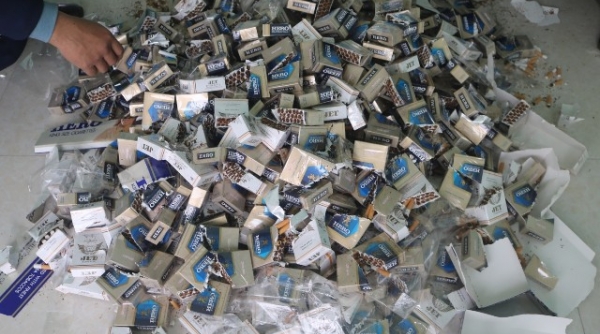 Lực lượng QLTT Quảng Bình: Giám sát, tiêu hủy 440 bao thuốc lá điếu nhập lậu
