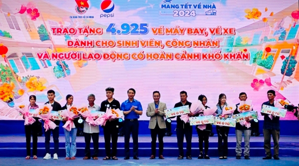 TP. Hồ Chí Minh: Gần 5.000 sinh viên, công nhân, người lao động “Mang Tết về nhà”