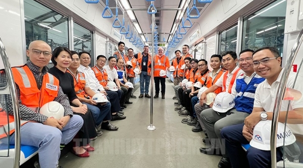 17 đoàn tàu tuyến metro Bến Thành - Suối Tiên chạy thử nghiệm xuyên Tết