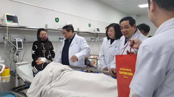 Thủ tướng Phạm Minh Chính nêu rõ: Còn bệnh nhân thì các y bác sĩ chưa thể nghỉ được