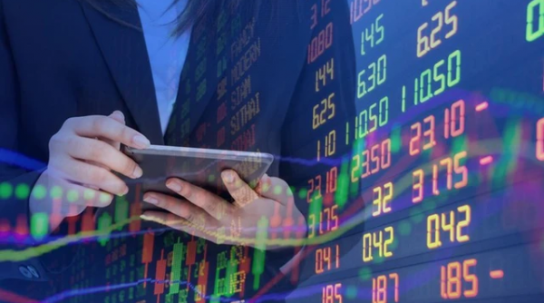 VN-Index hôm nay: Dòng tiền sẽ luân chuyển giữa các nhóm cổ phiếu