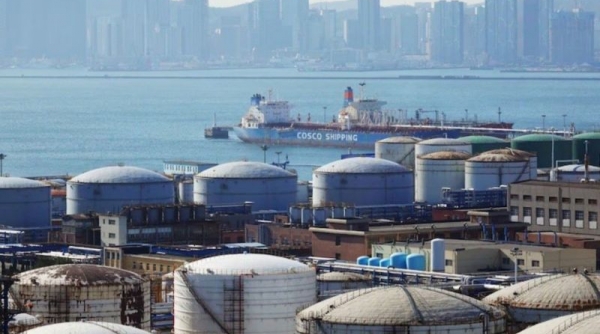 Giá dầu sụt giảm do nhu cầu của Trung Quốc đè nặng thị trường