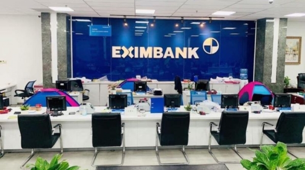 Vụ nợ thẻ tín dụng Eximbank: Cán bộ xử lý nợ xử lý "tương đối máy móc"
