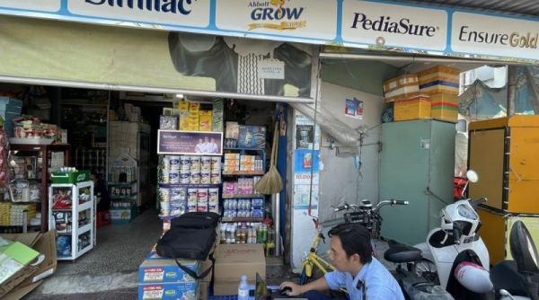 Xử lý 04 cơ sở tại thị xã Cai Lậy, Tiền Giang vi phạm quy định về bán sản phẩm thuốc lá