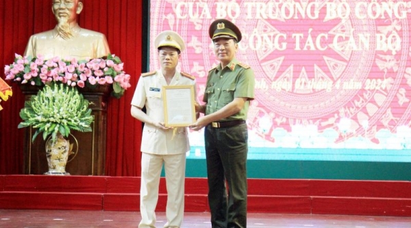 Đại tá Nguyễn Hữu Mạnh giữ chức Giám đốc Công an tỉnh Nam Định