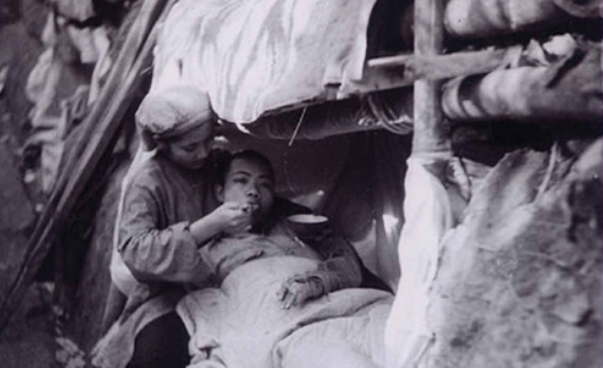 Quân y trong chiến dịch Điện Biên Phủ: Muôn vàn khó khăn, vất vả
