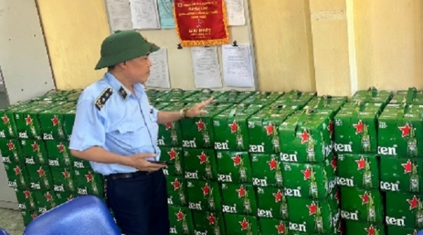 Phú Yên tạm giữ 3.300 chai bia Heineken vận chuyển trái phép