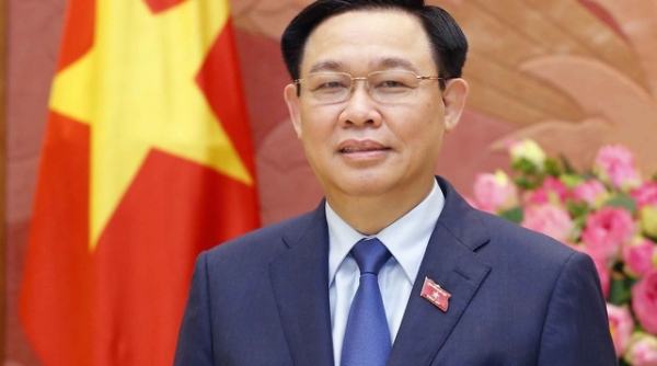 Chủ tịch Quốc hội lên đường thăm chính thức nước Cộng hòa Nhân dân Trung Hoa