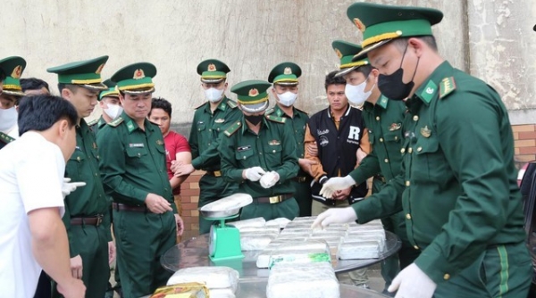 Hà Tĩnh: Bắt 2 đối tượng vận chuyển số lượng lớn ma túy từ Lào vào Việt Nam