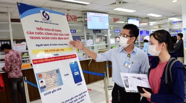 Bộ Y tế chấn chỉnh việc yêu cầu người bệnh phải mang thẻ BHYT giấy để đi khám chữa bệnh