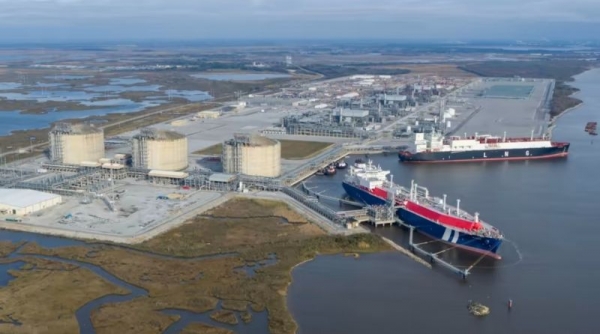 Pháp chuyển tiền khủng mua hàng LNG của Moscow, làm khó EU