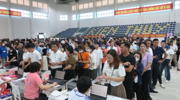 Hàng trăm cán bộ, giáo viên, người lao động huyện Kiến Thụy tham gia Ngày hội hiến máu tình nguyện