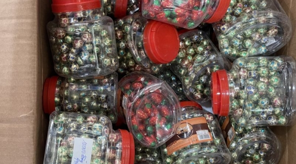Quảng Ninh thu giữ gần 4.000 sản phẩm thực phẩm nhập lậu
