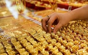 Giá vàng hôm nay 21/4: Vàng trong nước trở lại mốc 84 triệu đồng/lượng