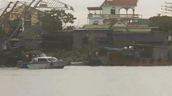 Quảng Ninh: Dông lốc làm lật thuyền nan, 4 ngư dân mất tích
