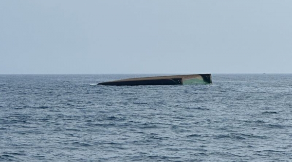 Tàu kéo sà lan chìm trên biển Lý Sơn, 3 người tử vong