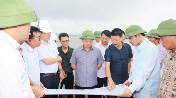 Chủ tịch UBND tỉnh Quảng Ninh kiểm tra tiến độ Bến cảng tổng hợp Vạn Ninh
