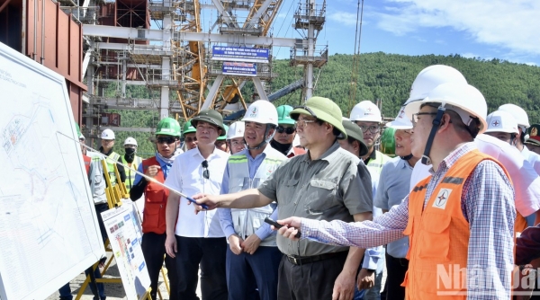 Thủ tướng Phạm Minh Chính thị sát, kiểm tra một số công trình trọng điểm tại Quảng Bình