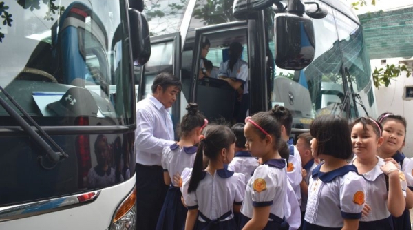 TP. Hồ Chí Minh tăng cường kiểm tra, rà soát các trường sử dụng ô tô đưa rước học sinh