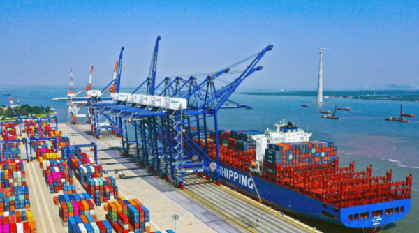Giá cước tàu biển tăng cao khiến nhiều doanh nghiệp xuất khẩu gặp khó
