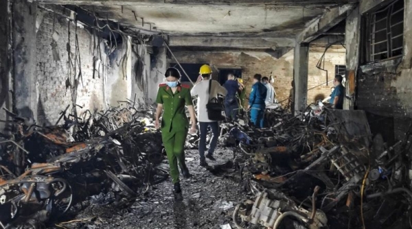 Hà Nội: Liên quan vụ cháy chung cư mini, hai lãnh đạo quận bị kỷ luật