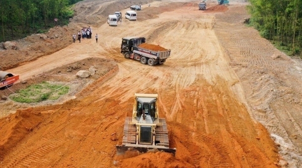 Áp dụng cơ chế đặc thù giải quyết dứt điểm khó khăn cung ứng vật liệu xây dựng