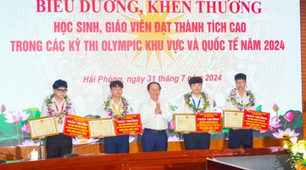 Hải Phòng: Chi hơn 2,7 tỷ đồng khen thưởng học sinh đạt giải Olympic khu vực và quốc tế