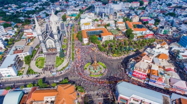 10 địa phương thu ngân sách lớn nhất 6 tháng đầu năm: Bài 5 - Bình Dương về Năm