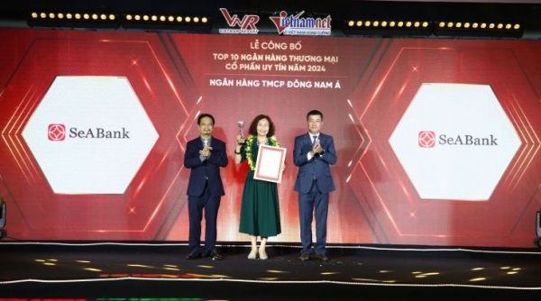 SeABank được vinh danh Top 50 Công ty đại chúng uy tín và hiệu quả