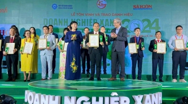 Vina CHG nhận danh hiệu “Doanh nghiệp Xanh TP. HCM năm 2024”