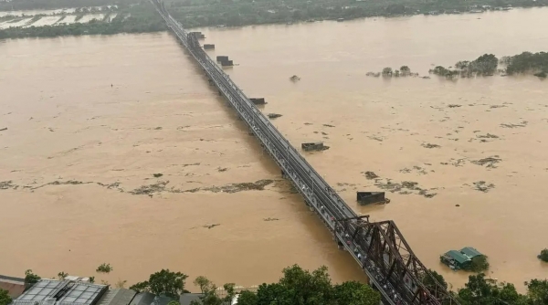 Người dân lưu ý, dự báo lũ trên sông Hồng tại Hà Nội đạt đỉnh vào trưa nay