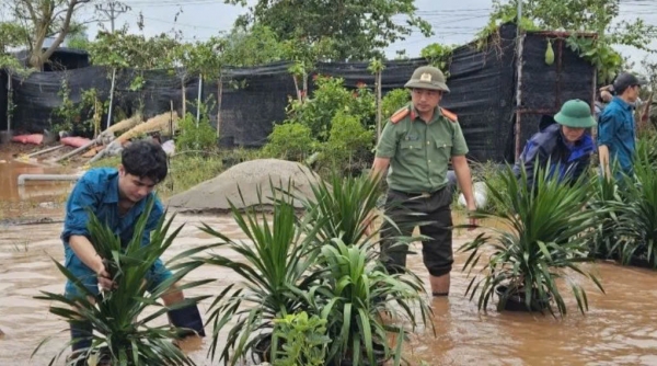 Hưng Yên phát lệnh báo động III trên tuyến đê tả sông Hồng