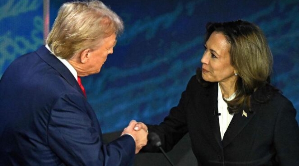 Ông Trump và bà Harris "đối đầu" - giá vàng lên cao kỷ lục