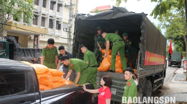 Lạng Sơn: Hội CTĐ tỉnh tiếp nhận 10 tấn gạo hỗ trợ người dân vùng bão lũ gặp khó khăn