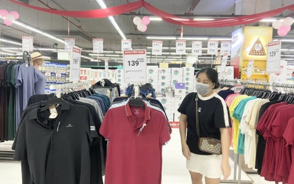 TP. HCM thị trường hàng hoá đậm chất ‘sale’ dịp cuối năm 2023