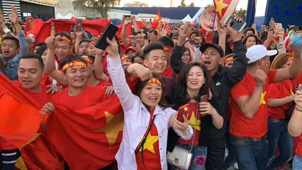ĐT Việt Nam vào tứ kết Asian Cup 2019: Tour du lịch sang Dubai 'cháy hàng' ĐT Việt Nam vào tứ kết Asian Cup 2019: Tour du lịch sang Dubai 'cháy hàng'