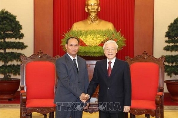 Tổng Bí thư, Chủ tịch nước tiếp đoàn đại biểu cấp cao Bộ An ninh Lào Tổng Bí thư, Chủ tịch nước tiếp đoàn đại biểu cấp cao Bộ An ninh Lào