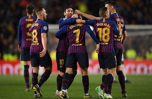 Messi tỏa sáng, tiễn MU rời Champions League Messi tỏa sáng, tiễn MU rời Champions League