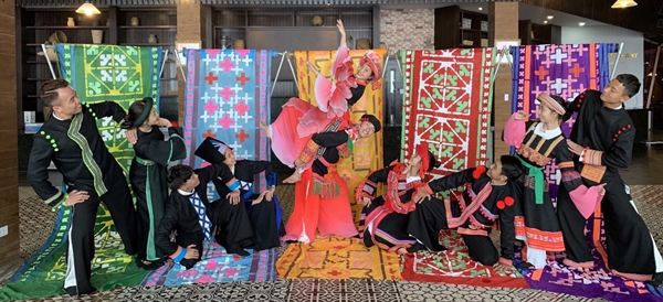 Từ ngày 13/7/2019, show nghệ thuật ‘Vũ điệu trên mây’ chính thức ra mắt khán giả trên đỉnh Fansipan Từ ngày 13/7/2019, show nghệ thuật ‘Vũ điệu trên mây’ chính thức ra mắt khán giả trên đỉnh Fansipan