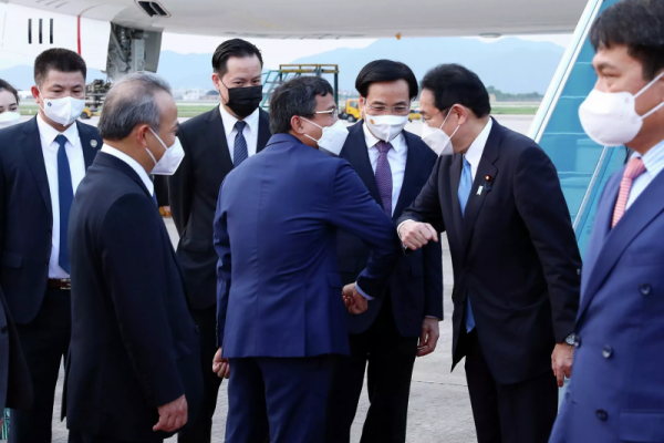 Thủ tướng Nhật Bản Kishida Fumio bắt đầu thăm chính thức Việt Nam