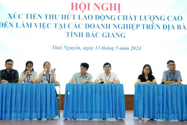 Bắc Giang: Doanh nghiệp khát lao động chất lượng cao, đến trường đại học để hút lao động