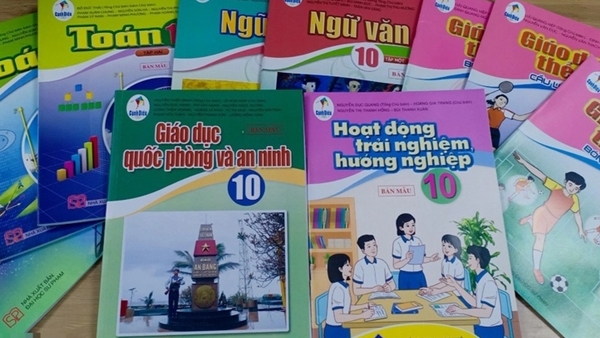 Bộ Giáo dục và Đào tạo phê duyệt sách giáo khoa quốc phòng và an ninh lớp 10